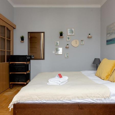 Grojecka Stara Ochota Apartment Varsó Kültér fotó