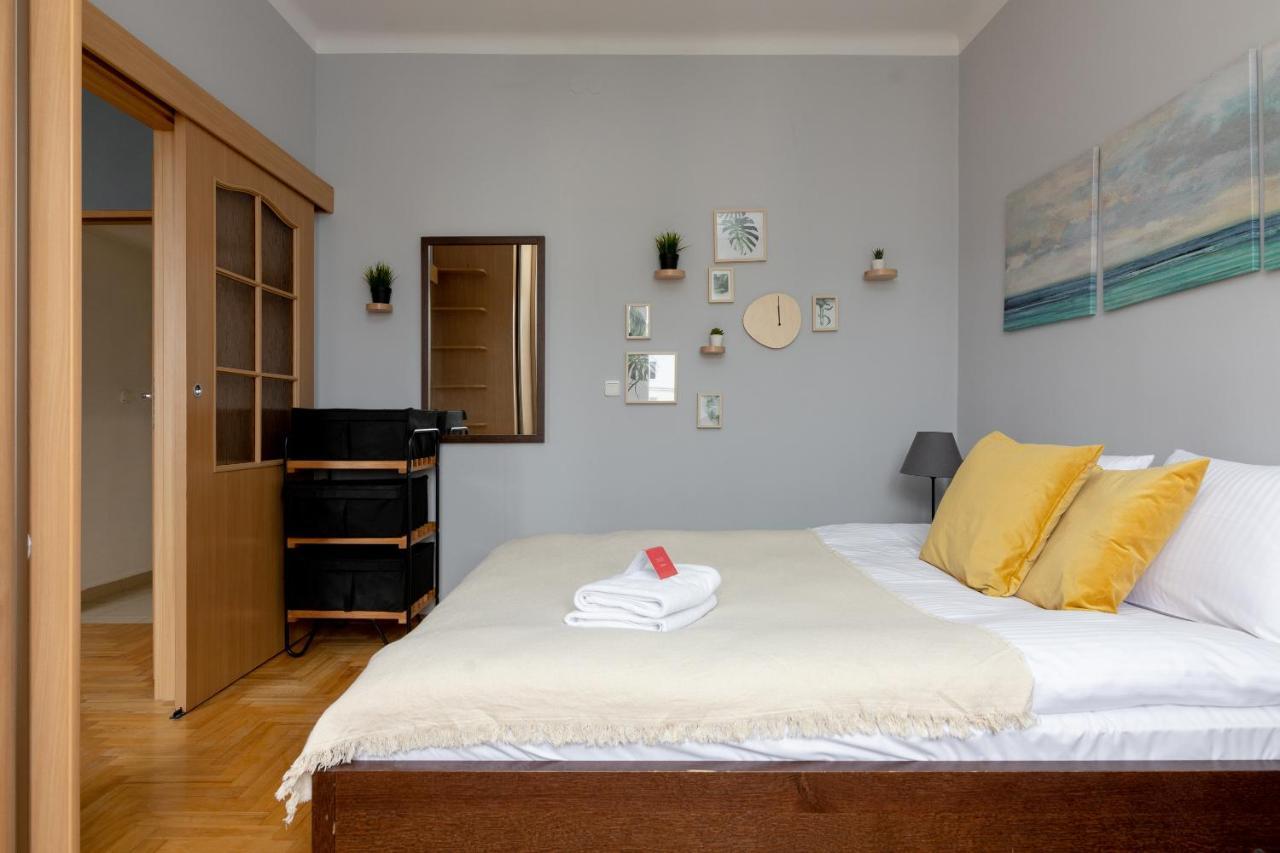Grojecka Stara Ochota Apartment Varsó Kültér fotó